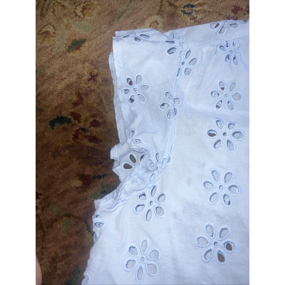 Cece V-Neck Baby Blue Eyelet Floral Embroidery Flutter Sleeve Cotton Top Sz M - Picture 5 of 10